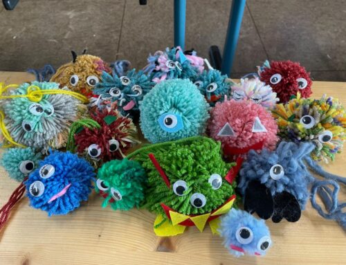 Bunte Pompons